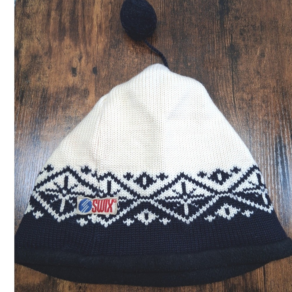 Swix Wool Ski Hat Beanie Nordic Fair Isle Navy Cream Made in Canada Pom Pom